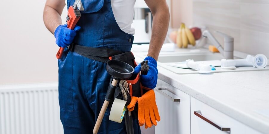 Agua con burbujas grifo: qué hacer si sale con aire