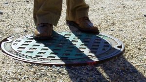 ¿Tienes una arqueta oculta? Así puedes localizarla sin romper el suelo