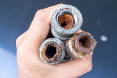 Corrosión en tuberías metálicas: señales y detección temprana